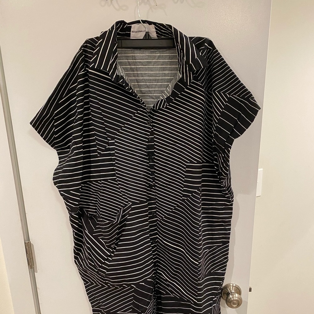 Intentionally Blank graphic caftan or smock